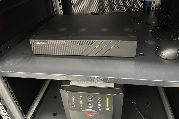 ������һ���й�˾������ҕ�O(ji��n)��ϵ�y(t��ng)���b����